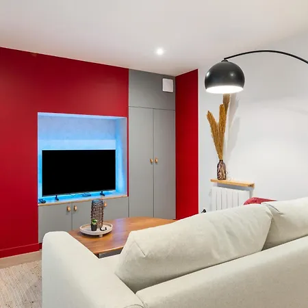 شقة Moderne & Confortable, Au Coeur De *