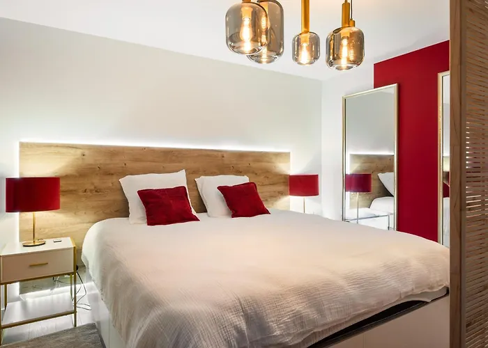 Moderne & Confortable, Au Coeur De アパート *